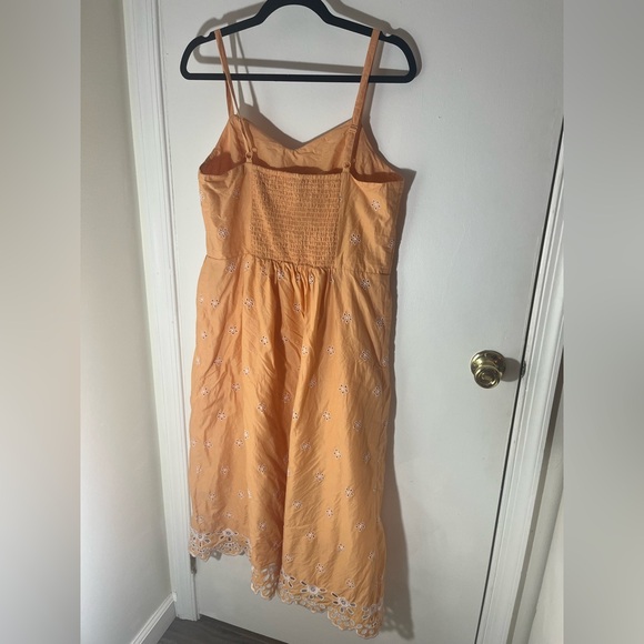 Old Navy Peach Fit & Flare Eyelet Midi Dress - Picture 6 of 11